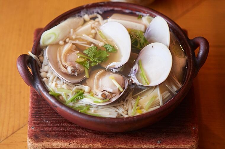 貝のだし汁は最高の肴！