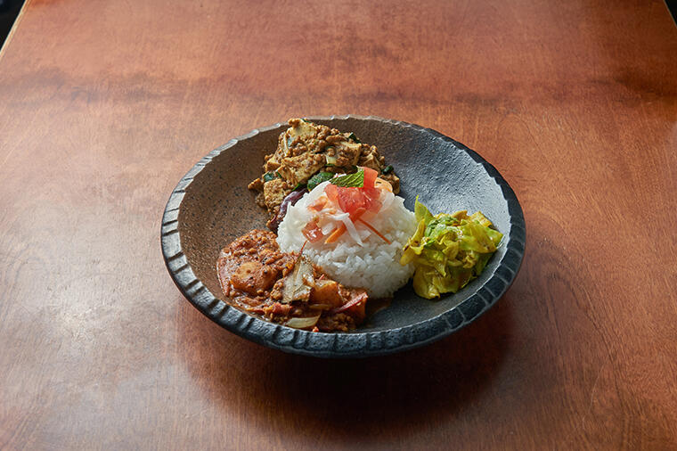 大阪スパイスカレーの寵児、植竹大介シェフのプレート