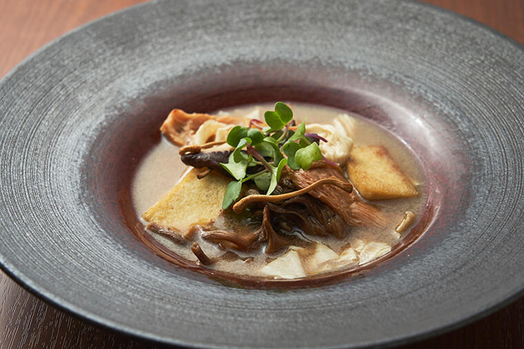 生粋の広東料理人、高瀬健一シェフのスープ煮