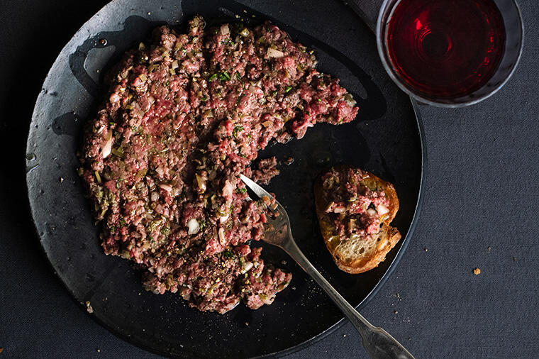 旨味あふれる肉つまみレシピ4選