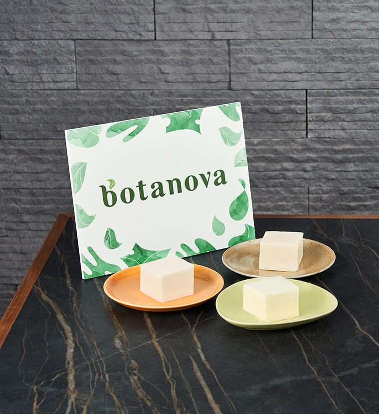 mmmbotanova.jpg