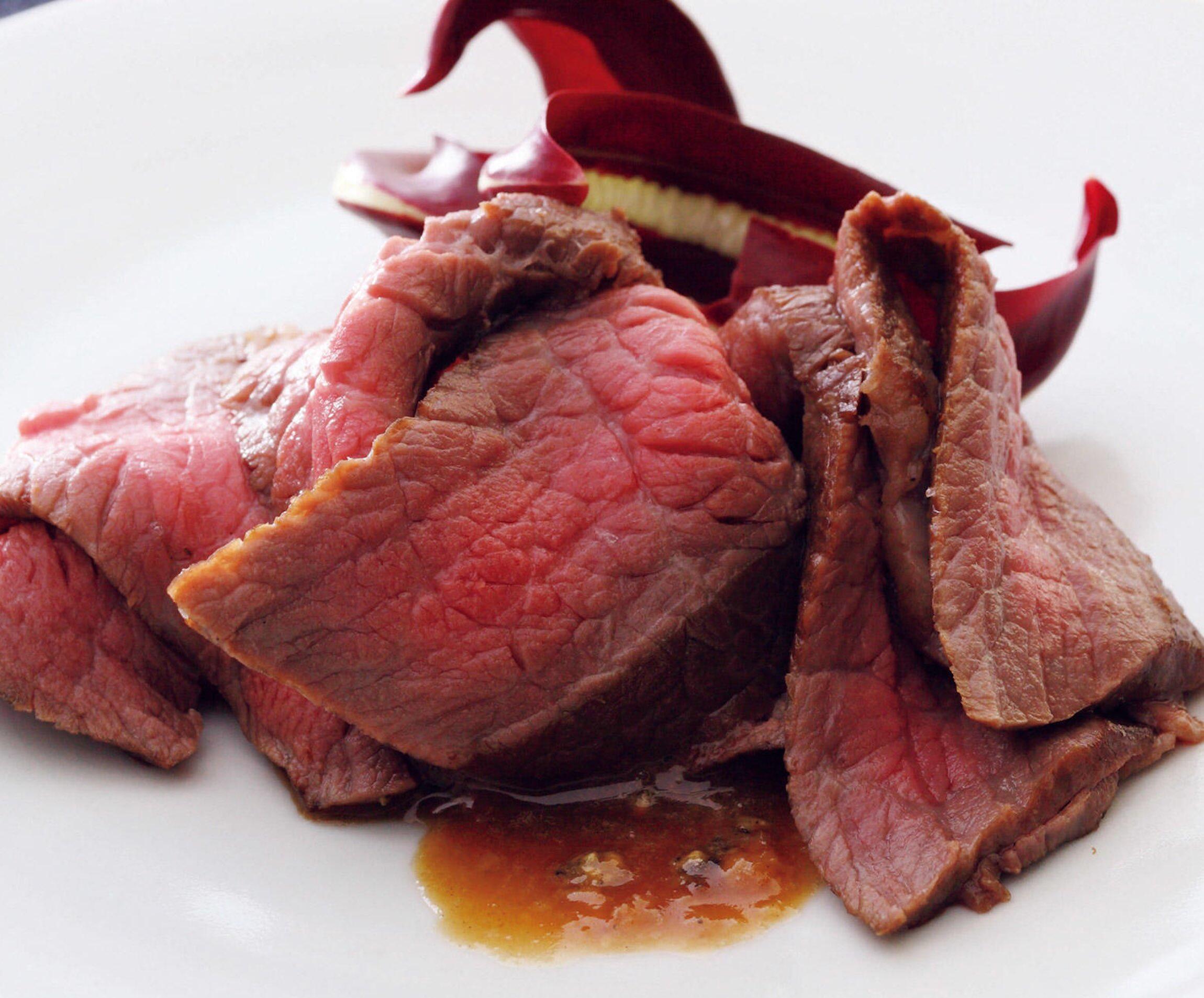 「パッソ・ア・パッソ」の家飲みを彩る肉つまみ