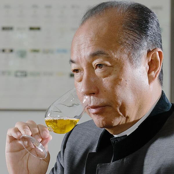 田崎 真也（たざき・しんや）