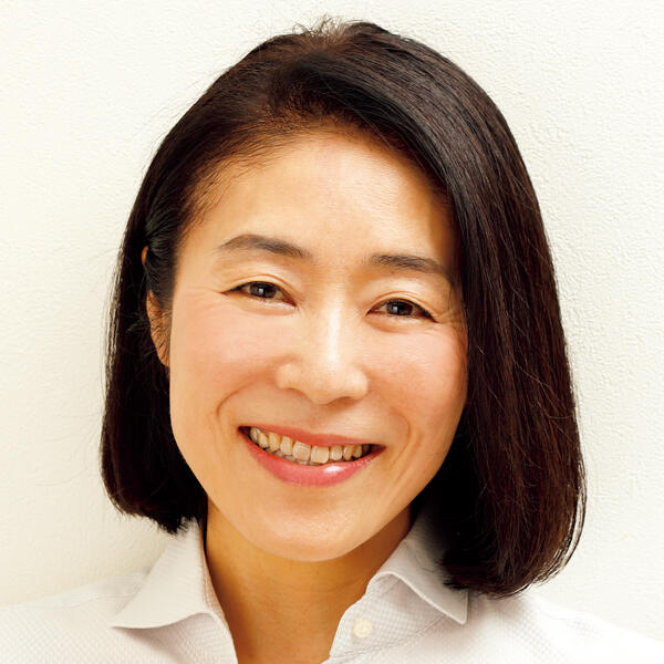 日本酒と器を愛してやまない酒肴家、料理研究家。漢方薬膳の効能を生かした体に優しい料理も得意としている。著書に『おかずおつまみ』(文化出版局)、『日本酒マリアージュ』(誠文堂新光社)。