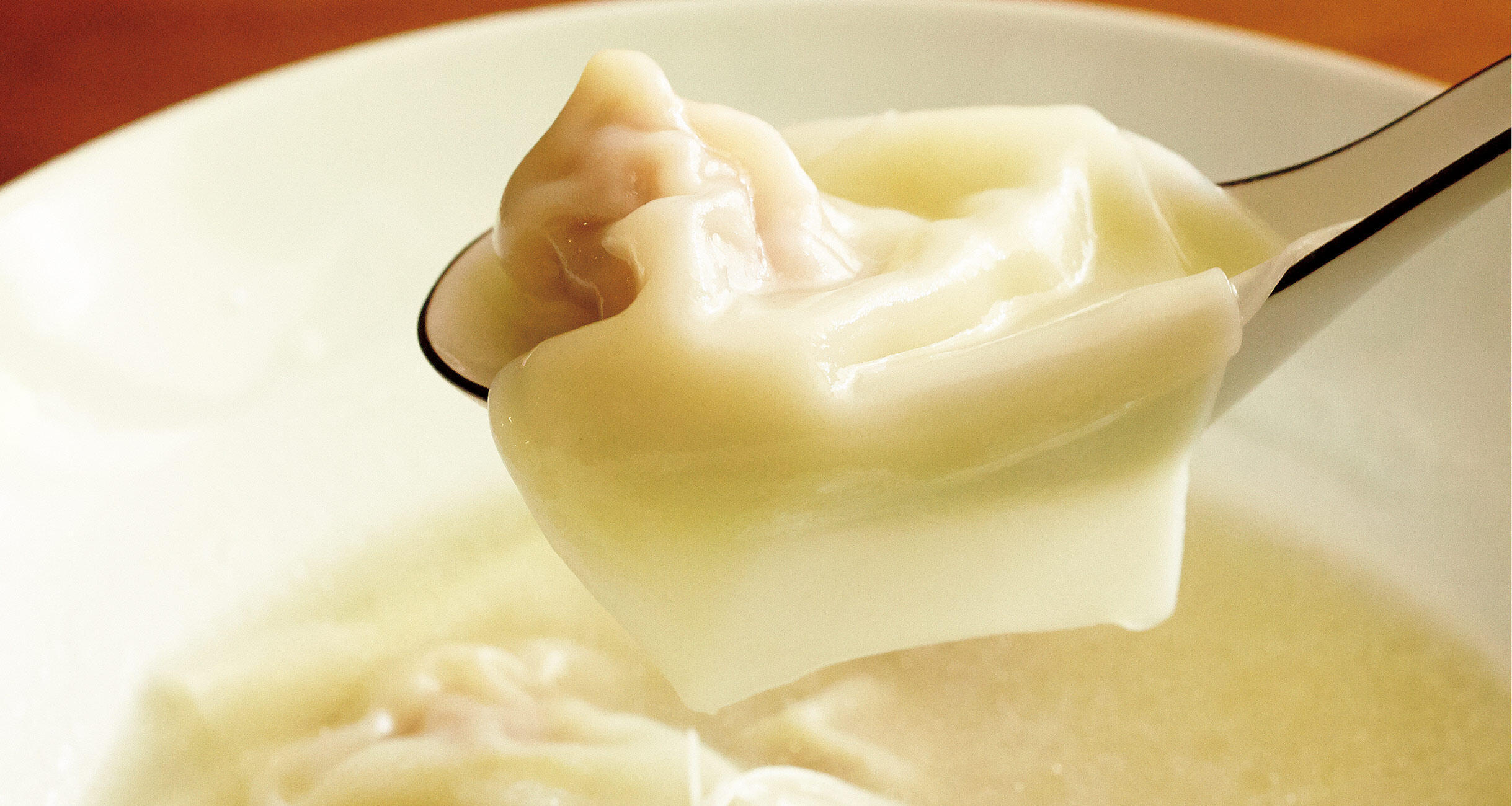 スープが命！ウー・ウェンさんのワンタンレシピ